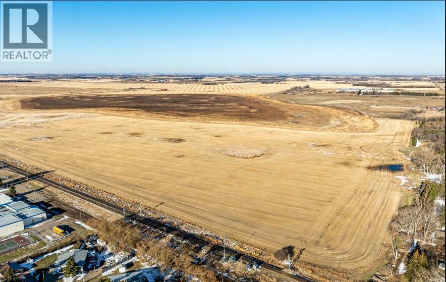 36 NW Rural, Penhold, Alberta  T4G 0G5 - Photo 8 - A2314867