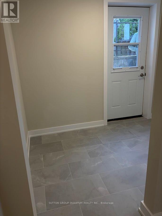 5380 Mericourt Road, Burlington, Ontario  L7L 3R6 - Photo 2 - W13177116