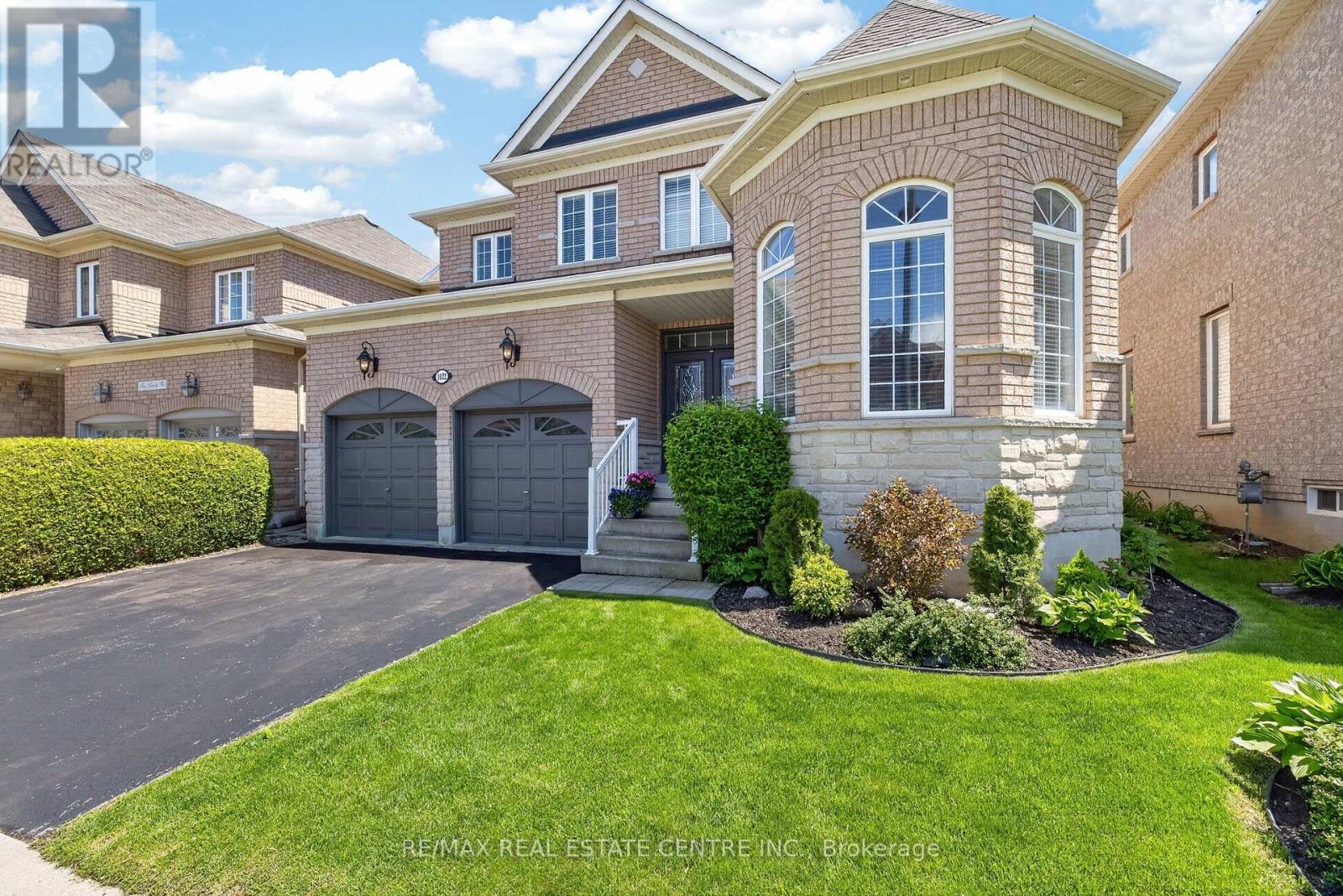 1022 Laidlaw Drive, Milton, Ontario  L9T 6R9 - Photo 2 - W13177118