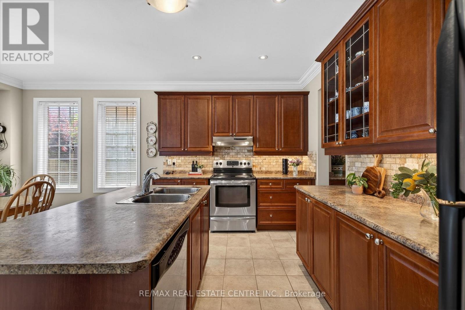 1022 Laidlaw Drive, Milton, Ontario  L9T 6R9 - Photo 20 - W13177118