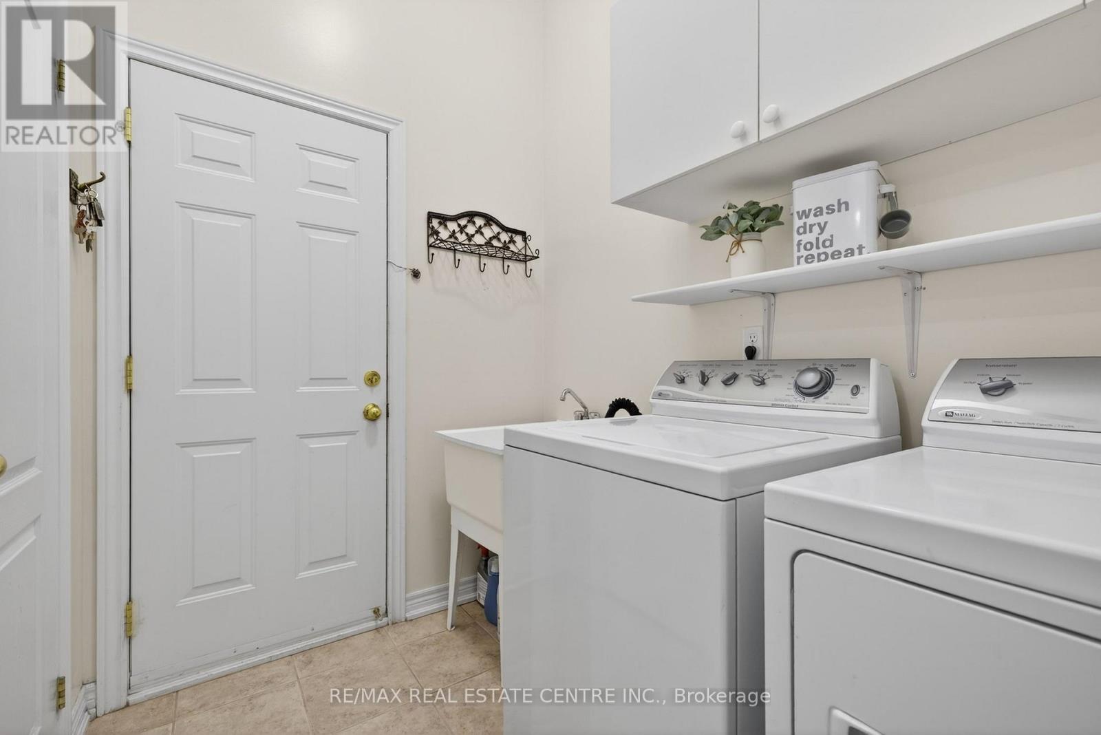 1022 Laidlaw Drive, Milton, Ontario  L9T 6R9 - Photo 23 - W13177118