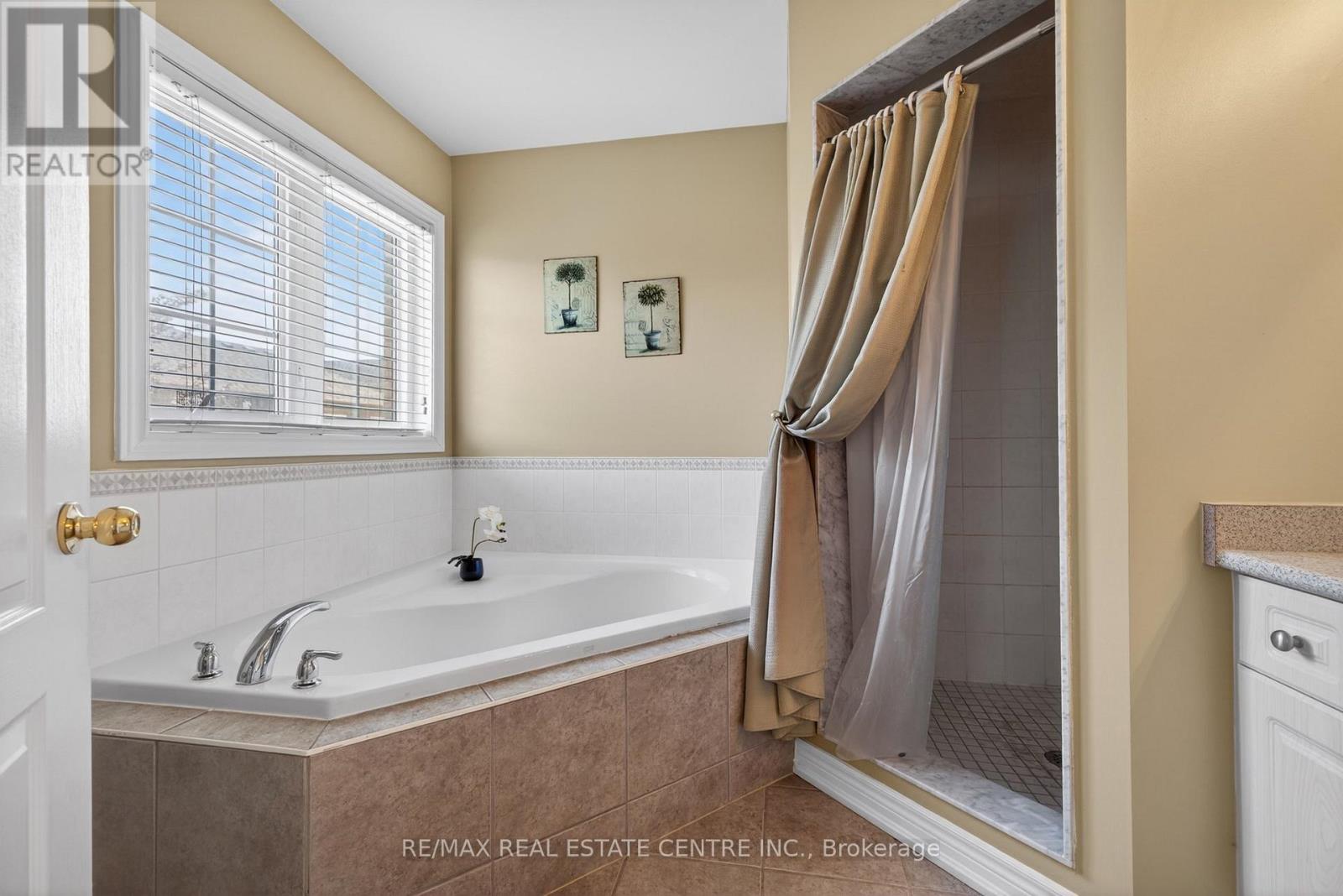 1022 Laidlaw Drive, Milton, Ontario  L9T 6R9 - Photo 29 - W13177118