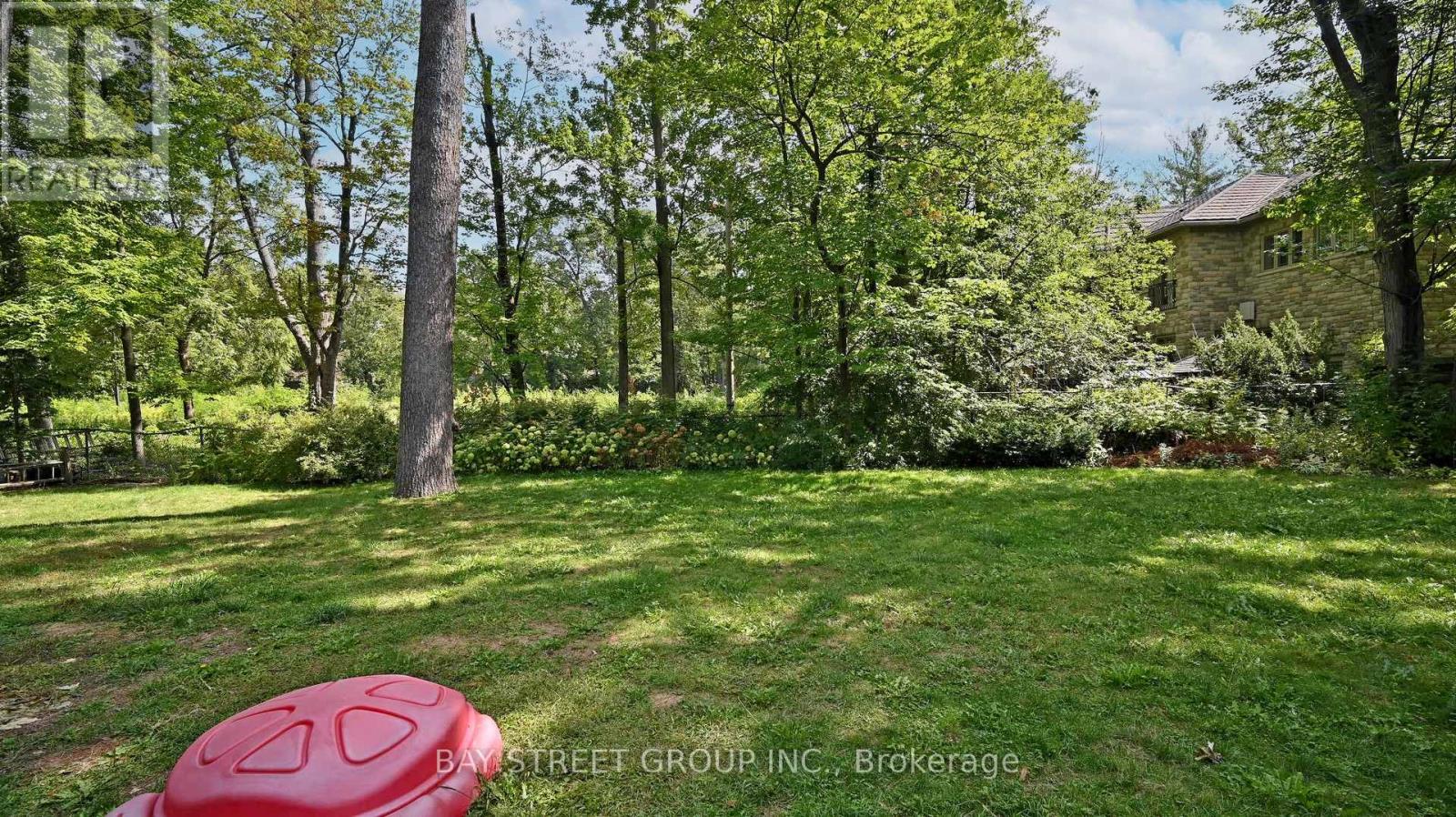 178 Breezy Pines Drive, Mississauga, Ontario  L5B 1B4 - Photo 16 - W13177208