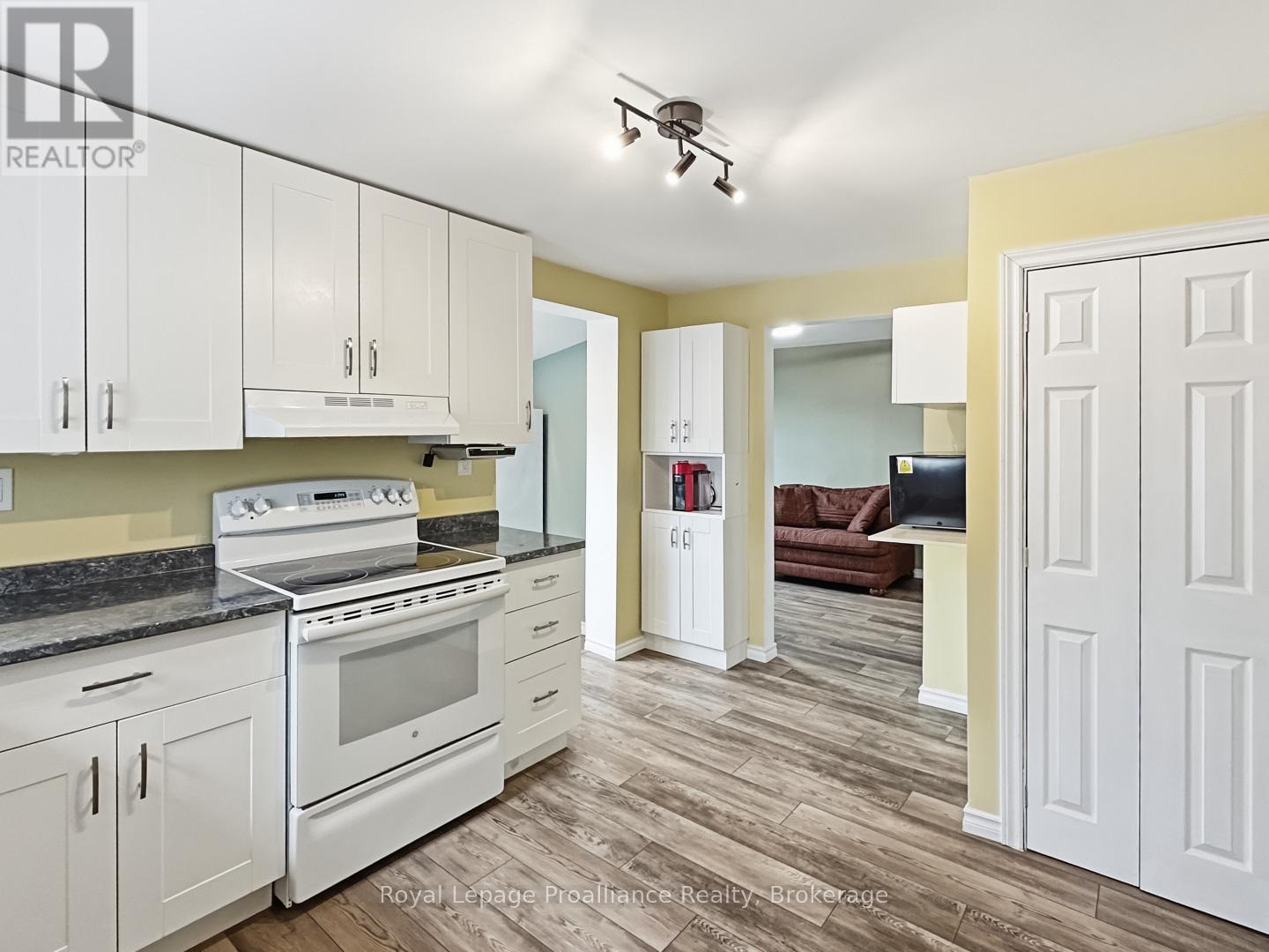 91 Lywood Street, Belleville, Ontario  K8N 0N6 - Photo 8 - X13177296