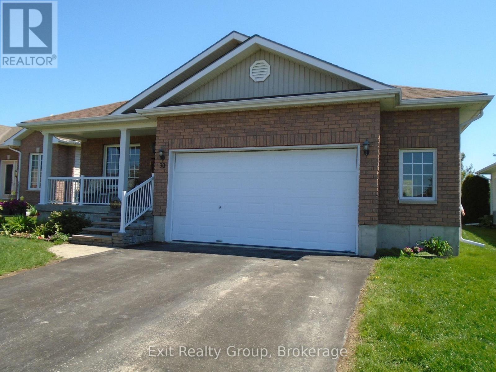 30 ALETHA DRIVE, Prince Edward County, Ontario