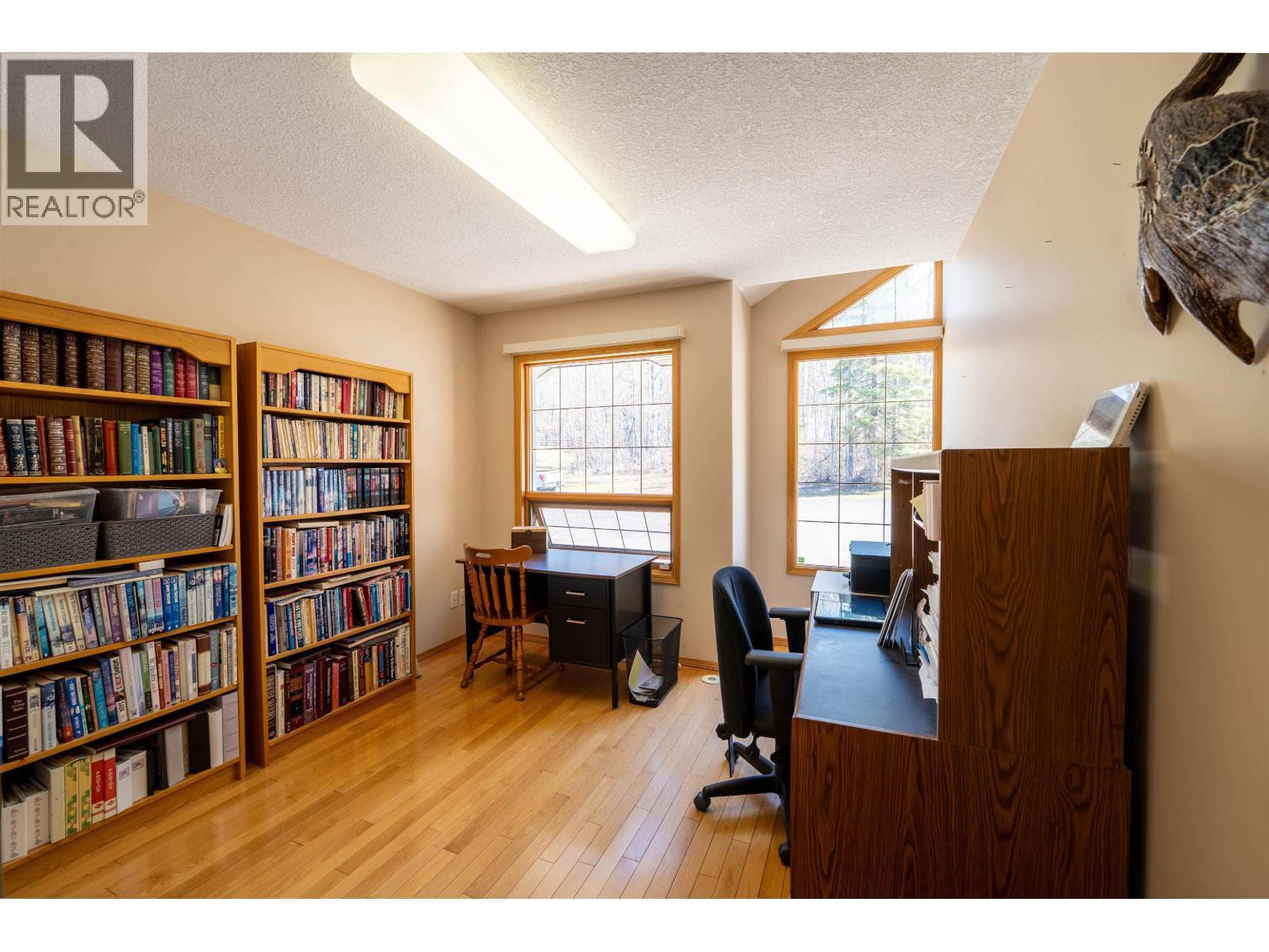13499 Sunnyside Cove, Charlie Lake, British Columbia  V0C 1H0 - Photo 17 - R3128251