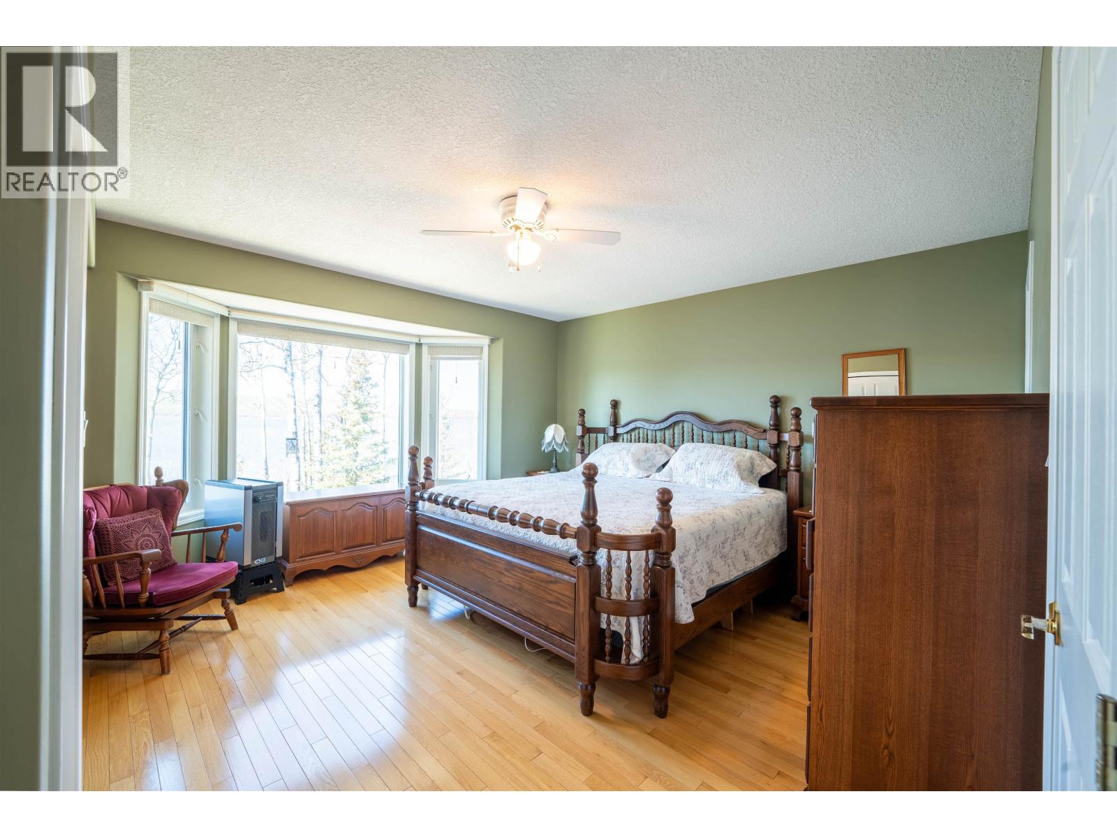 13499 Sunnyside Cove, Charlie Lake, British Columbia  V0C 1H0 - Photo 13 - R3128251