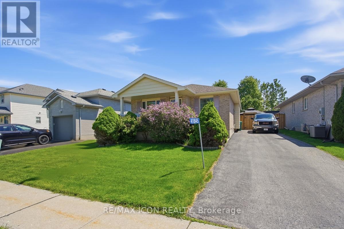 41845 North Street N, Southwold, Ontario  N5P 4L5 - Photo 2 - X13177350