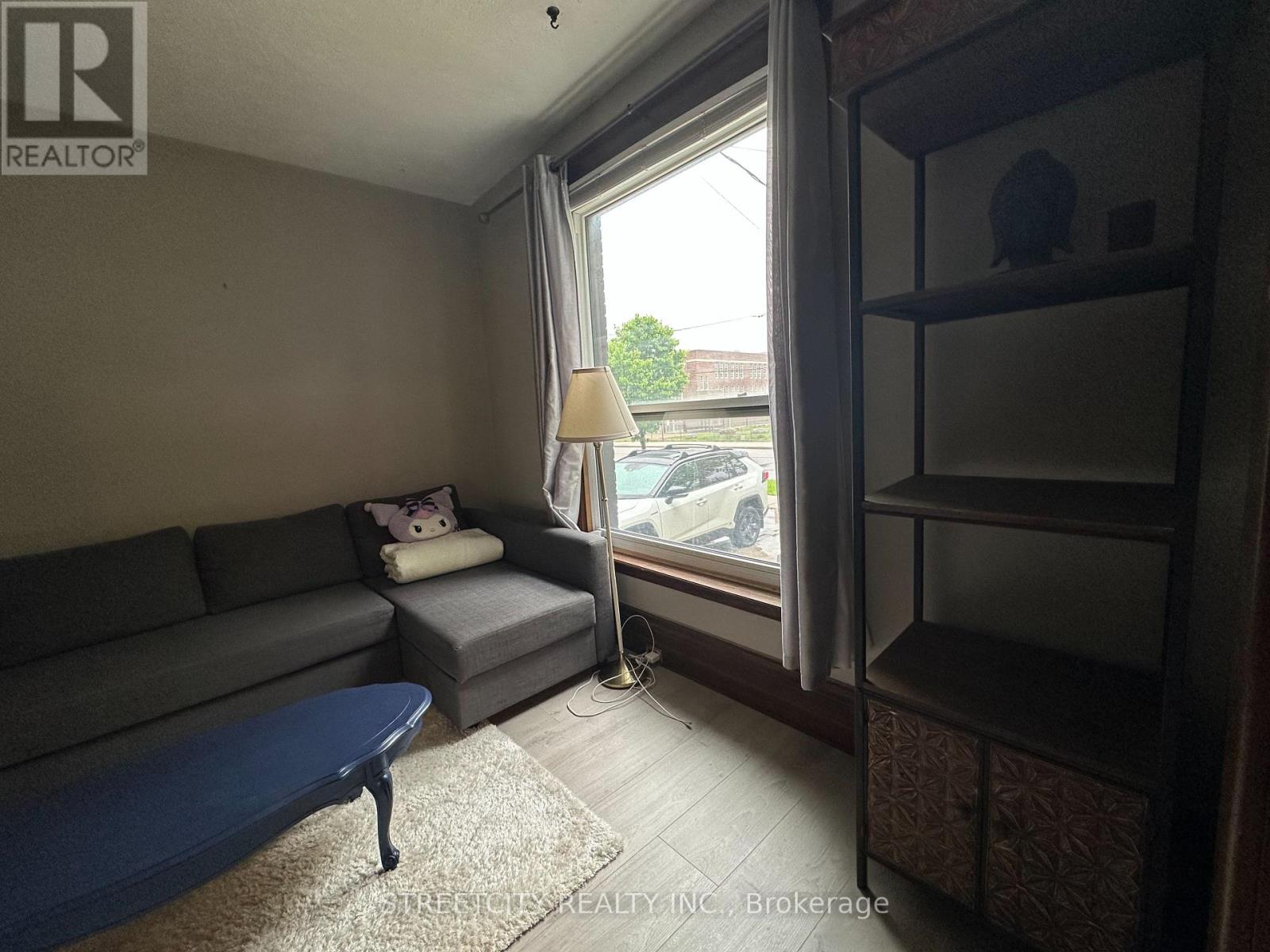 17 St. Andrew Street, London North (North N), Ontario  N6H 1Z4 - Photo 2 - X13177356