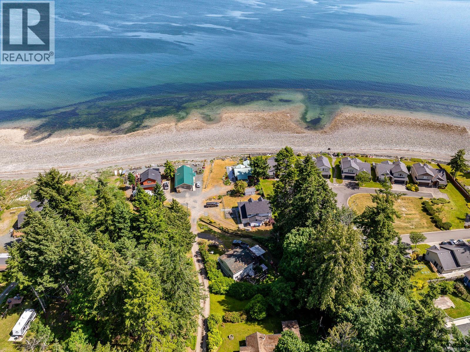 5 6919 Island Hwy W, Bowser, British Columbia