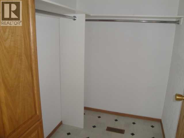 2921 29 Street S, Lethbridge, Alberta  T1K 6S7 - Photo 10 - A2314457