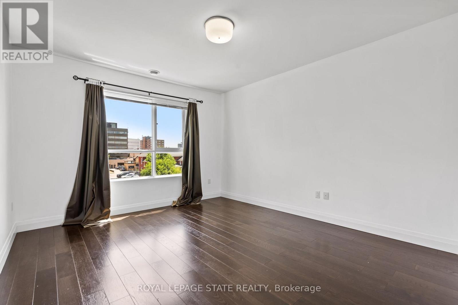 402 - 26 Wellington Street, St. Catharines, Ontario  L2R 6Y8 - Photo 16 - X13177202