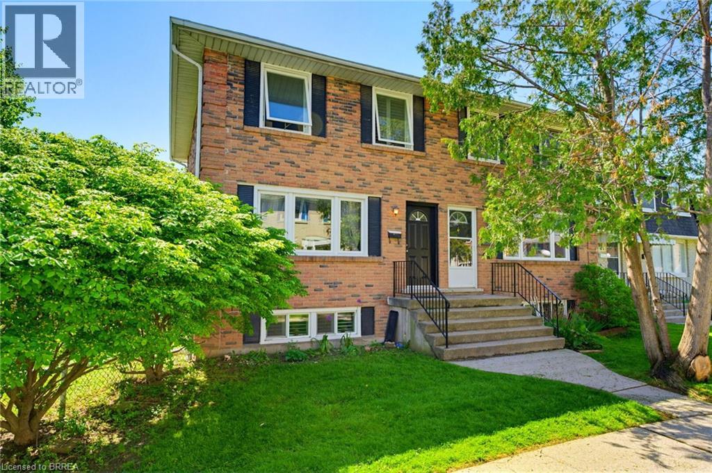 26 COACHWOOD Road Unit# 6, Brantford, Ontario