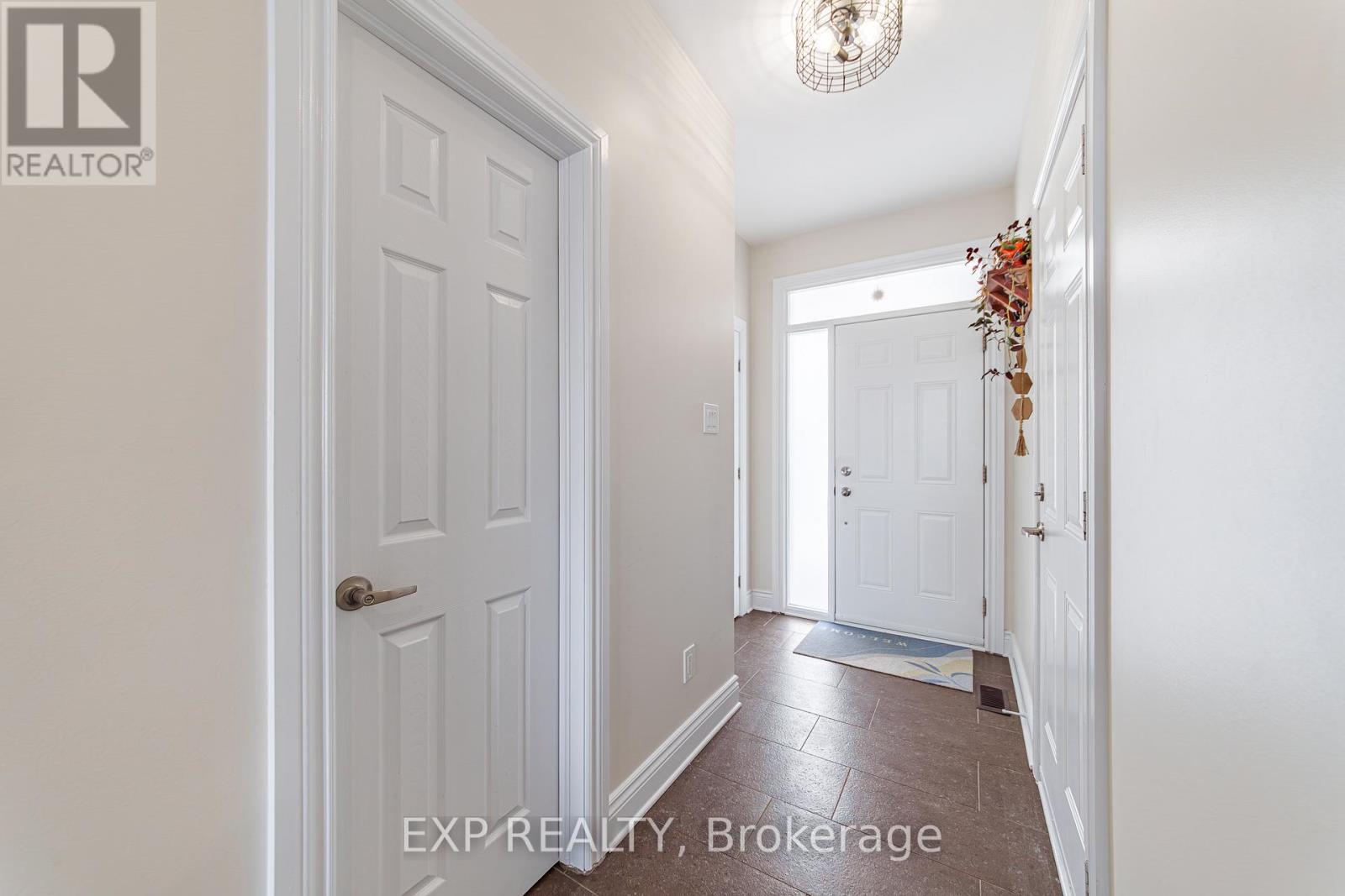 106 Bert Hall Street, Arnprior, Ontario K7S 0G9 - Photo 2 - X13177256