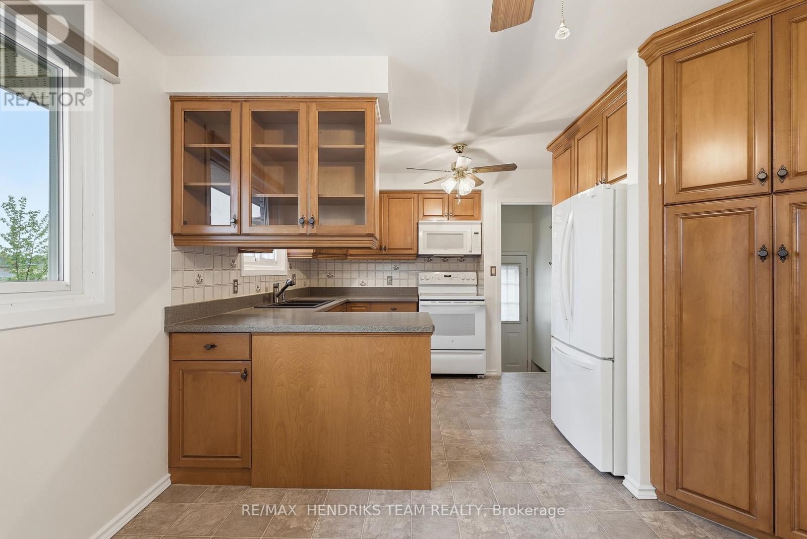 23 Crescentwood Drive, St. Catharines, Ontario  L2N 4K7 - Photo 15 - X13177346
