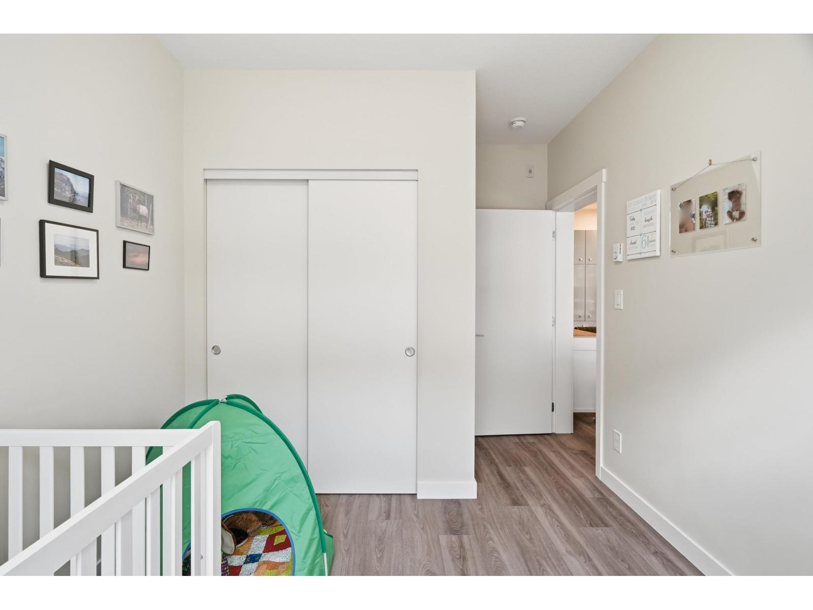 211 10838 Whalley Boulevard, Surrey, British Columbia  V3R 0G8 - Photo 13 - R3128016