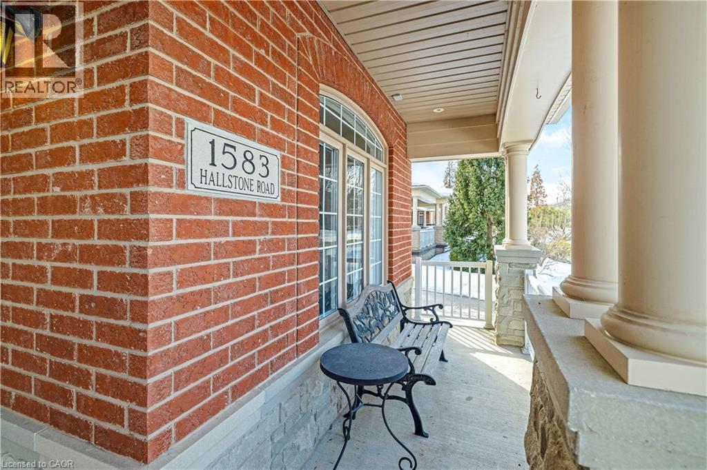 1583 Hallstone Road, Brampton, Ontario  L6Y 5K8 - Photo 4 - 40825331