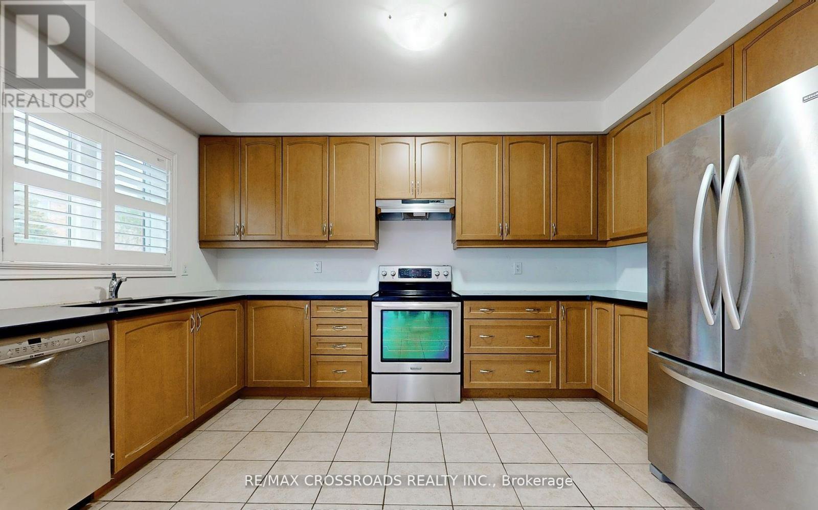 73 Eakin Mill Road, Markham, Ontario  L6E 1N9 - Photo 15 - N12636512