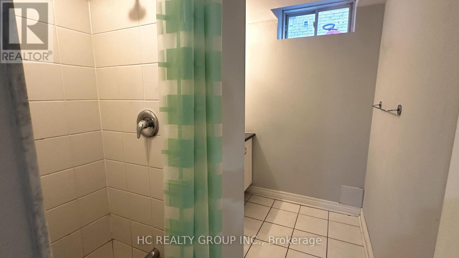 Bsmt - 821 Walsh Court, Newmarket, Ontario  L3X 2V3 - Photo 6 - N12970664