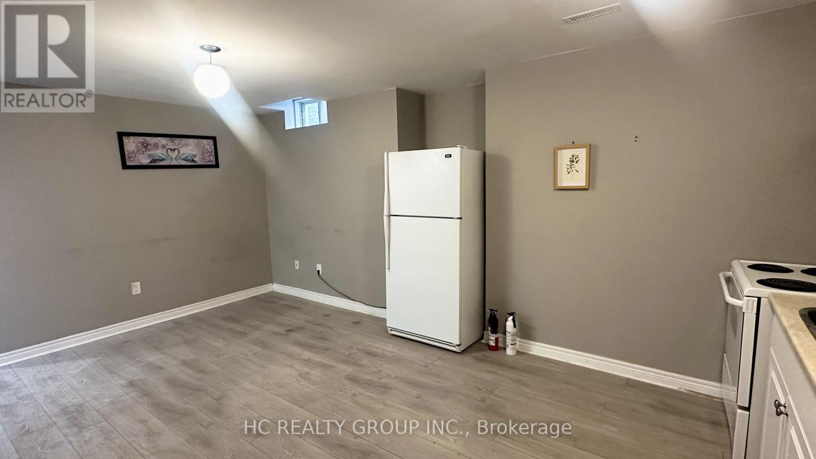 Bsmt - 821 Walsh Court, Newmarket, Ontario  L3X 2V3 - Photo 2 - N12970664