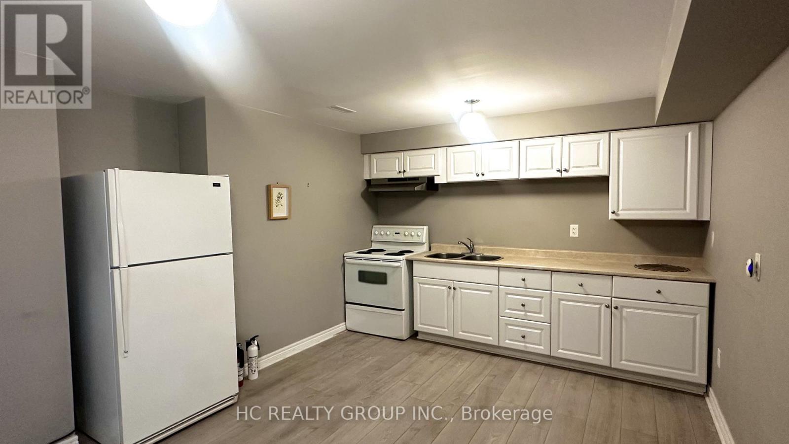 BSMT - 821 WALSH COURT, Newmarket, Ontario