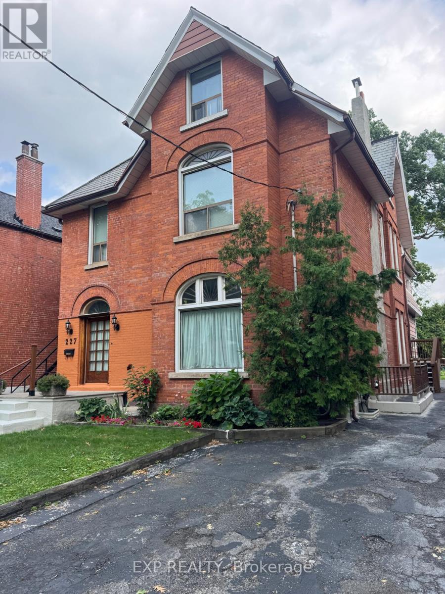 4 - 227 EVELYN AVENUE, Toronto, Ontario