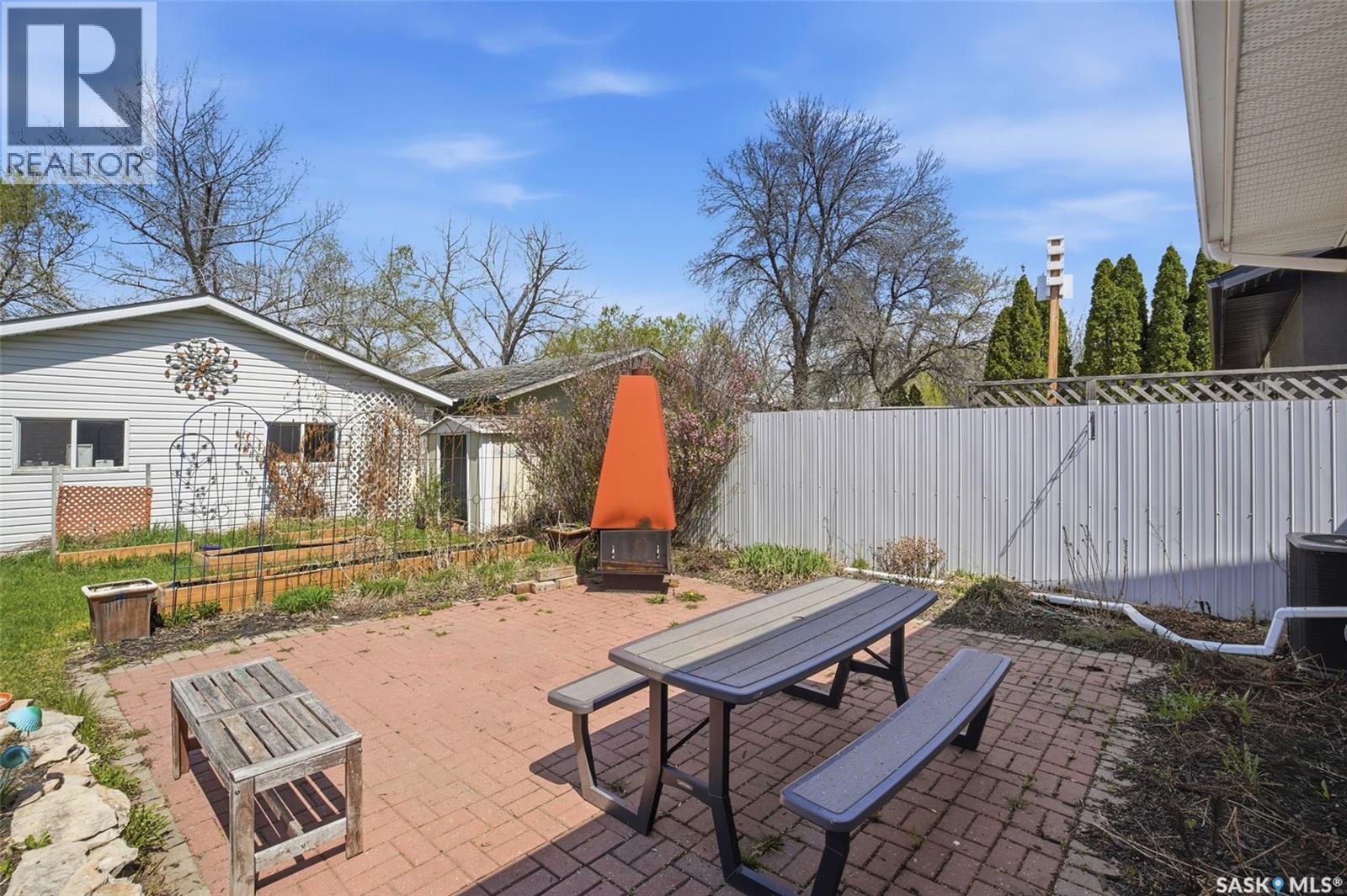 2122 37th Street W, Saskatoon, Saskatchewan  S7L 4E3 - Photo 27 - SK037207