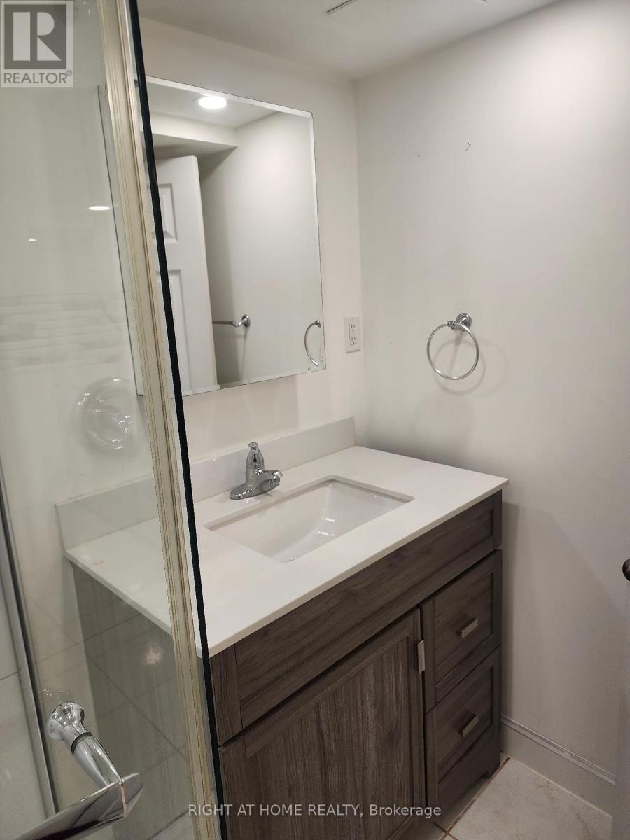Unit B2 - 32 High Park Blvd Boulevard, Toronto, Ontario  M6R 1M7 - Photo 7 - W13155972