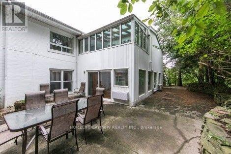 17 Royal Oak Drive, Toronto, Ontario  M3C 2M3 - Photo 20 - C13177242
