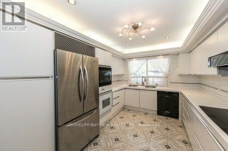 17 Royal Oak Drive, Toronto, Ontario  M3C 2M3 - Photo 8 - C13177242