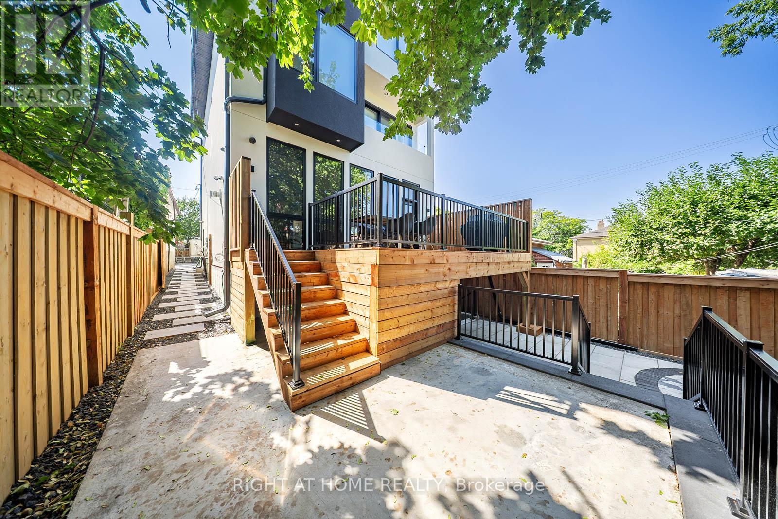 57 Alameda Avenue, Toronto, Ontario  M6C 3W3 - Photo 5 - C13177316