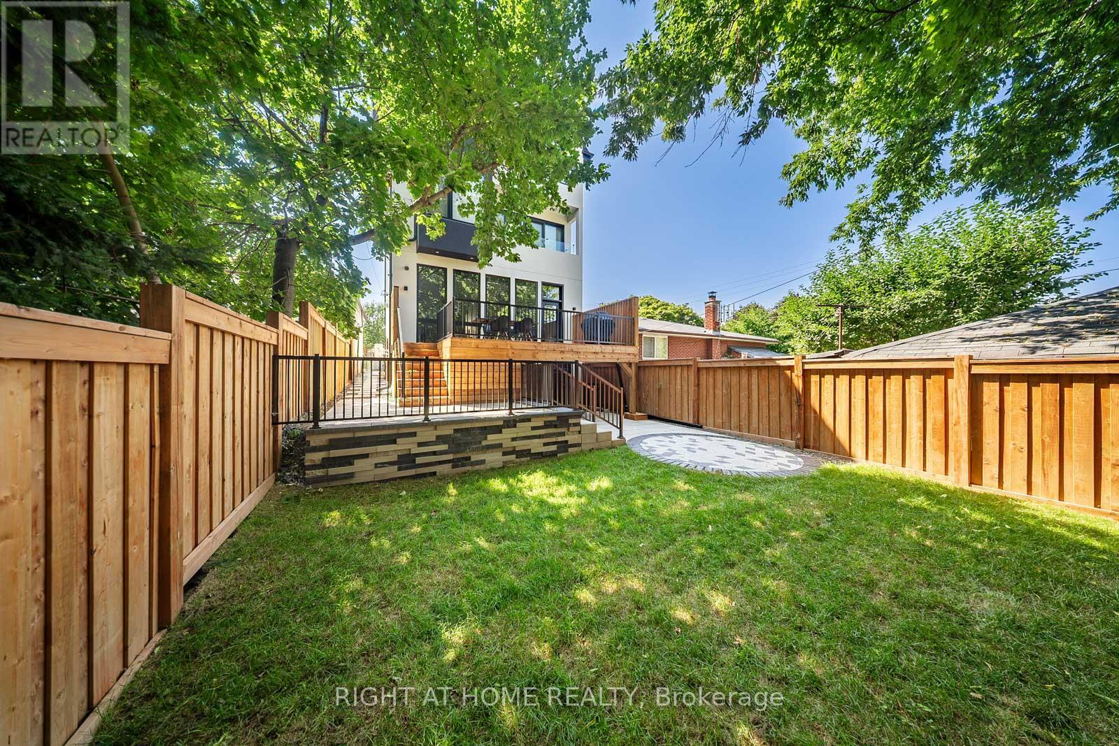 57 Alameda Avenue, Toronto, Ontario  M6C 3W3 - Photo 7 - C13177316