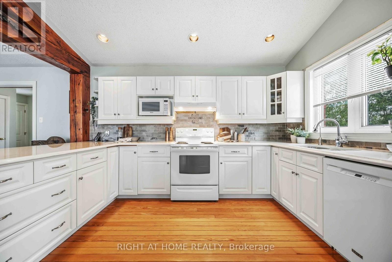 28 Birch Island Road, Scugog, Ontario  L0B 1K0 - Photo 15 - E13048620