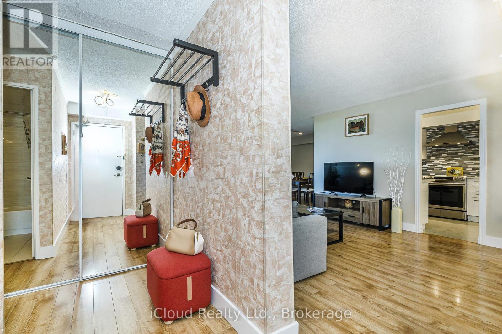 1007 - 420 Mill Road, Toronto, Ontario  M9C 1Z1 - Photo 3 - W13171112