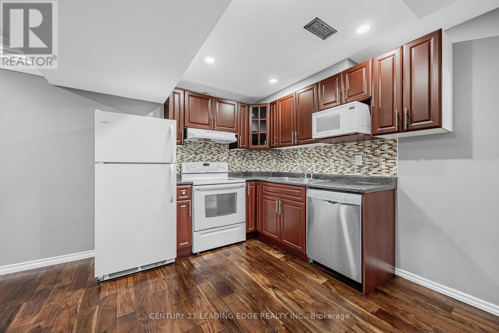 Lower - 98 Erskine Drive, Clarington, Ontario  L1B 1G9 - Photo 12 - E13177304