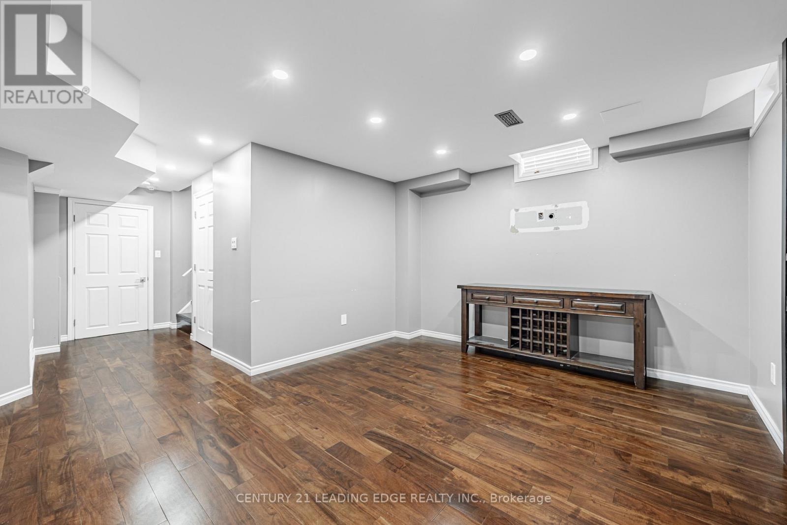 Lower - 98 Erskine Drive, Clarington, Ontario  L1B 1G9 - Photo 3 - E13177304