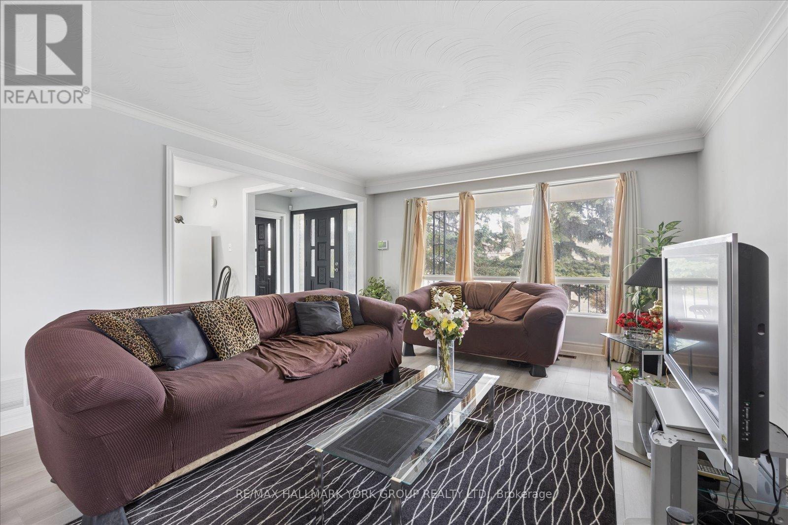 30 Briarbluff Avenue, Toronto, Ontario  M1E 3H3 - Photo 6 - E13177338