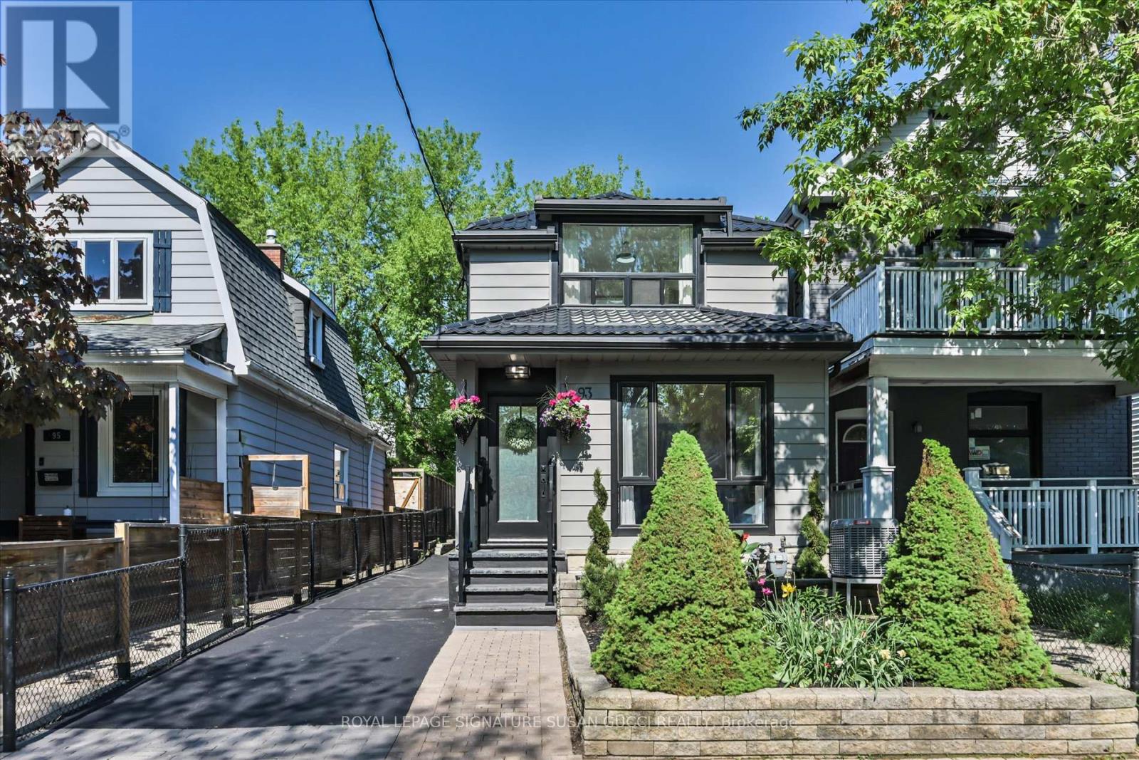 93 Coleridge Avenue, Toronto, Ontario  M4C 4H7 - Photo 2 - E13177366