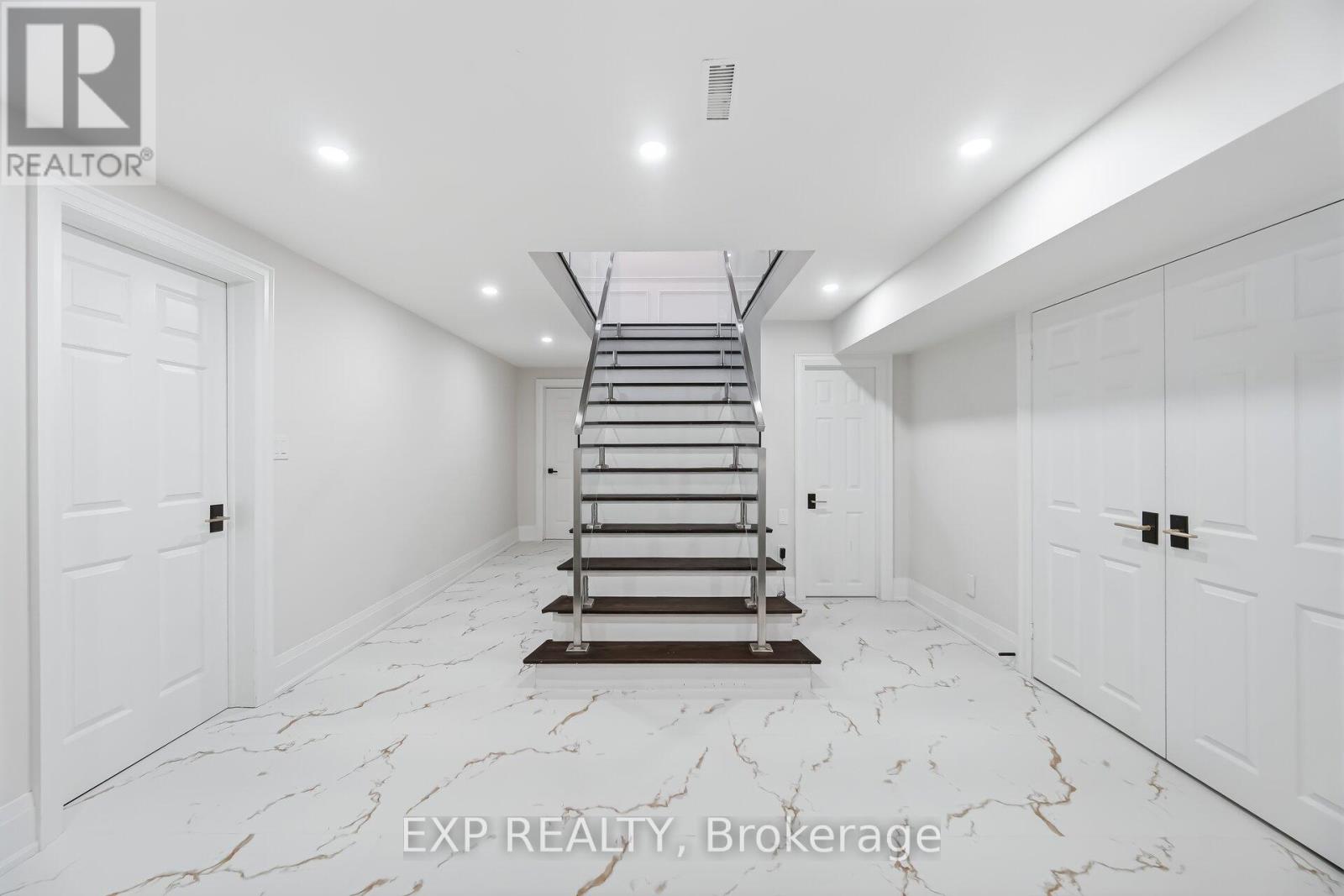 265 Wycliffe Avenue, Vaughan, Ontario  L4L 3N7 - Photo 32 - N13177262