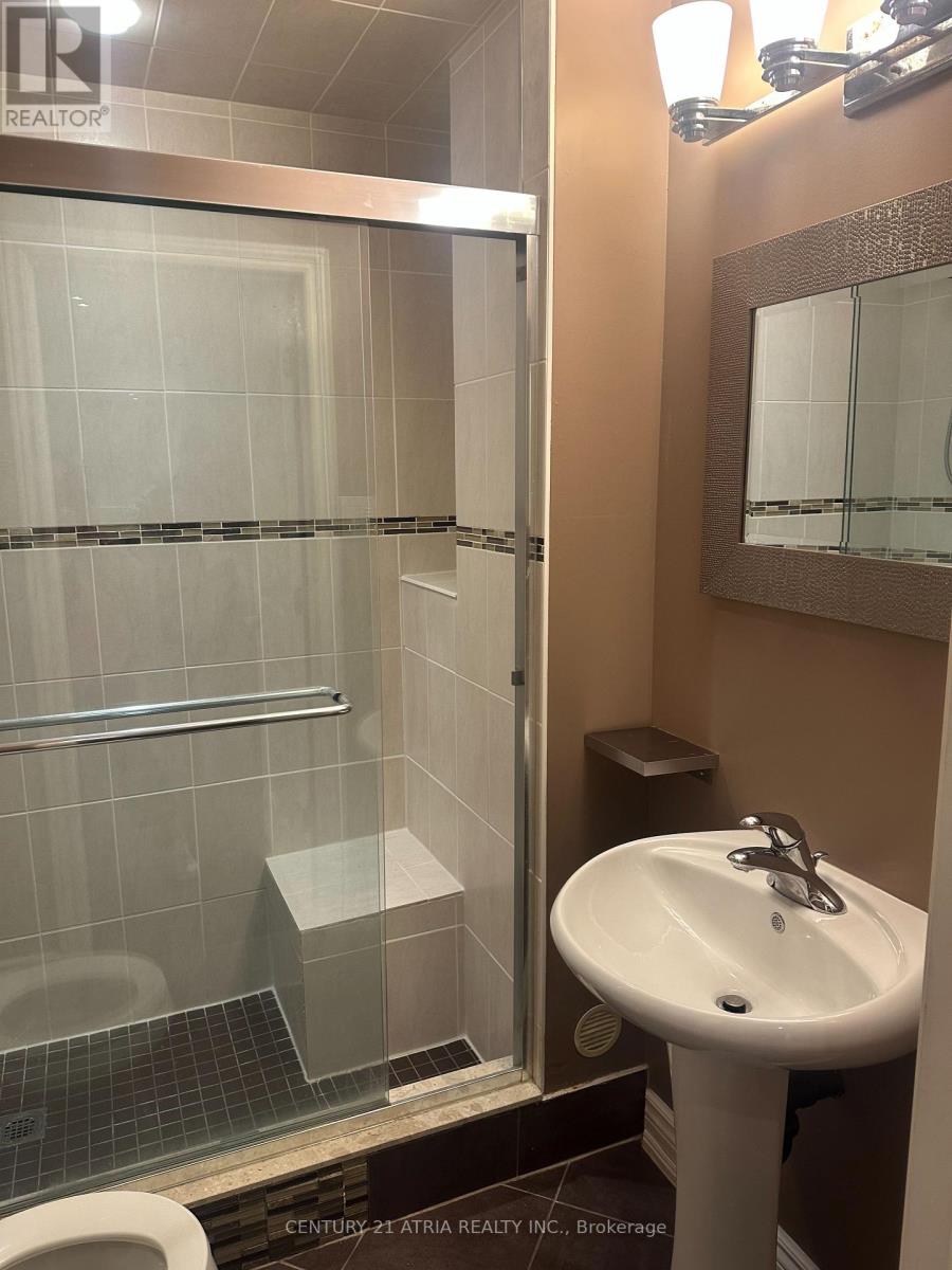 209 District Avenue, Vaughan, Ontario  L6A 0Y5 - Photo 12 - N13177276