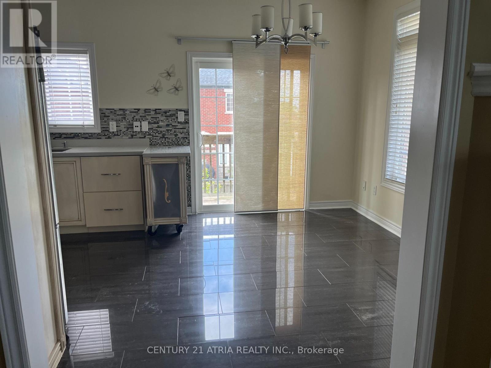 209 District Avenue, Vaughan, Ontario  L6A 0Y5 - Photo 15 - N13177276