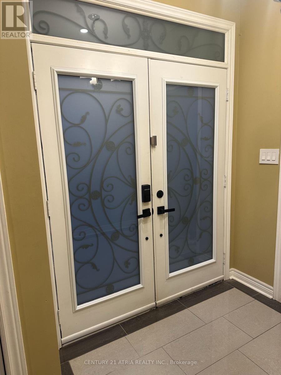 209 District Avenue, Vaughan, Ontario  L6A 0Y5 - Photo 3 - N13177276