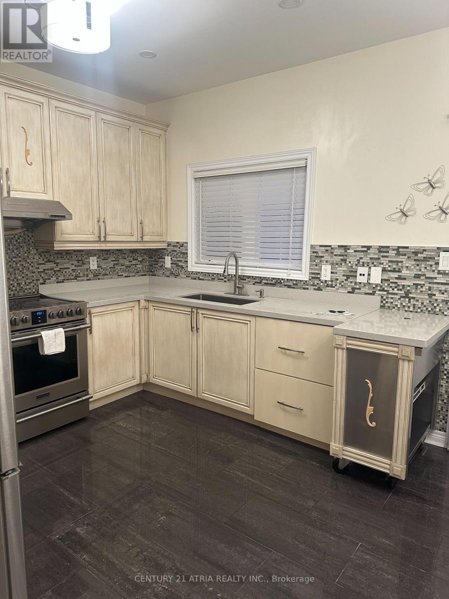 209 District Avenue, Vaughan, Ontario  L6A 0Y5 - Photo 7 - N13177276