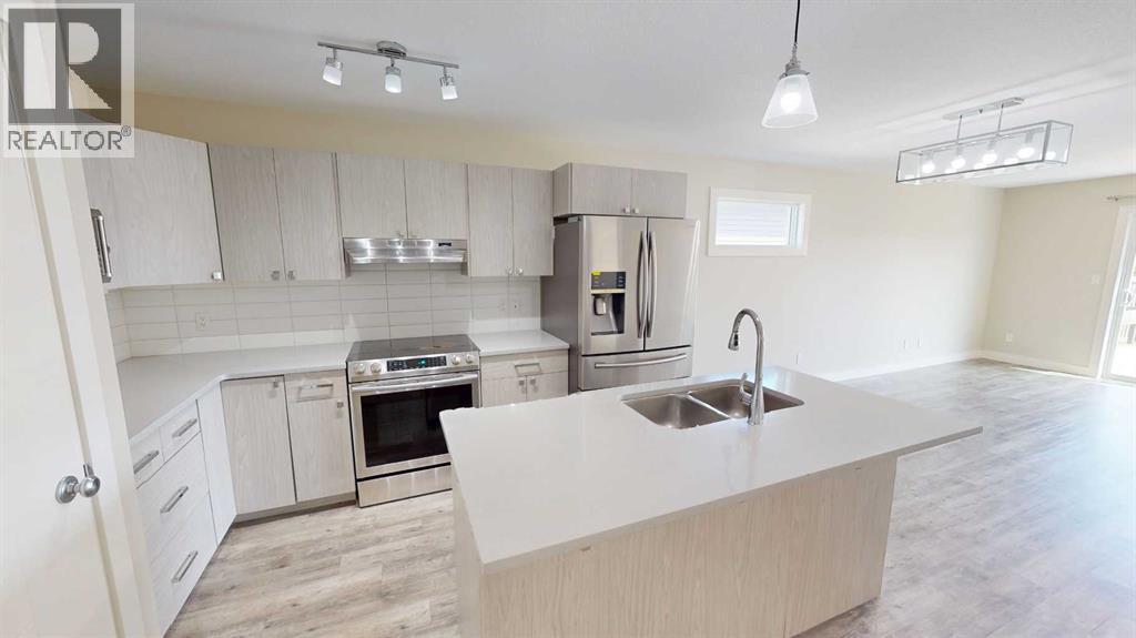 12605 102a Street, Grande Prairie, Alberta  T8V 6S2 - Photo 3 - A2314534