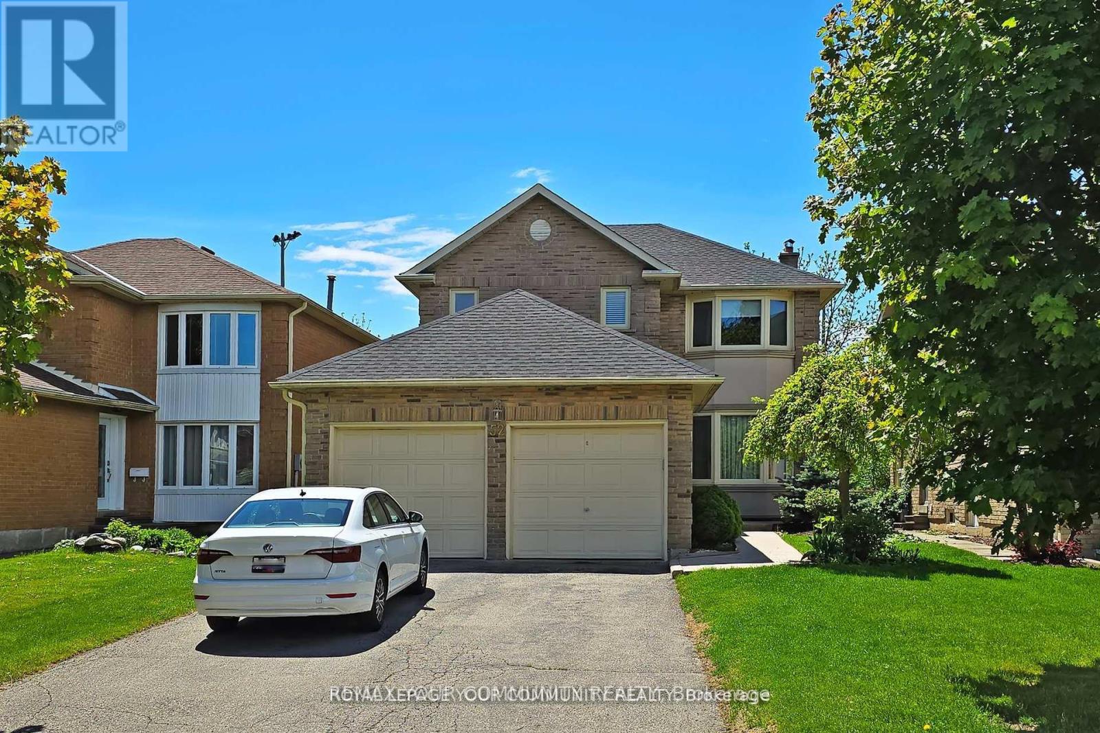 LOWER - 52 ELEANOR CIRCLE, Richmond Hill, Ontario