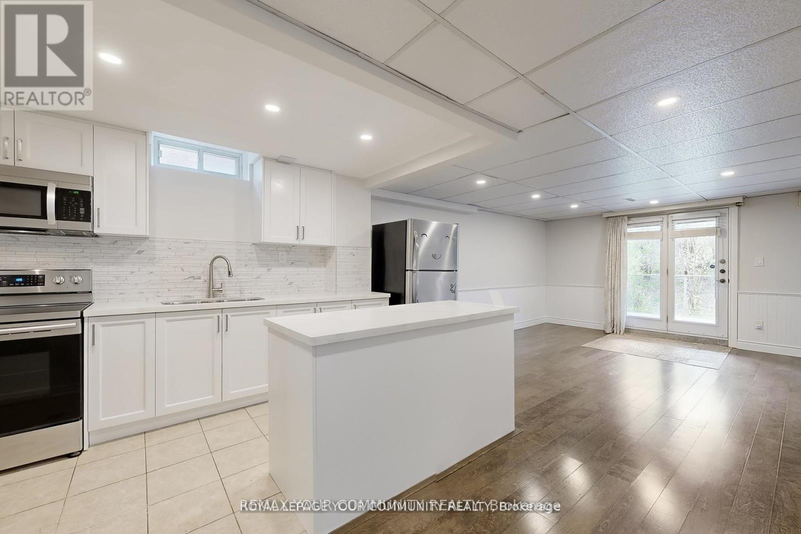 Lower - 52 Eleanor Circle, Richmond Hill, Ontario  L4C 6K7 - Photo 10 - N13177372