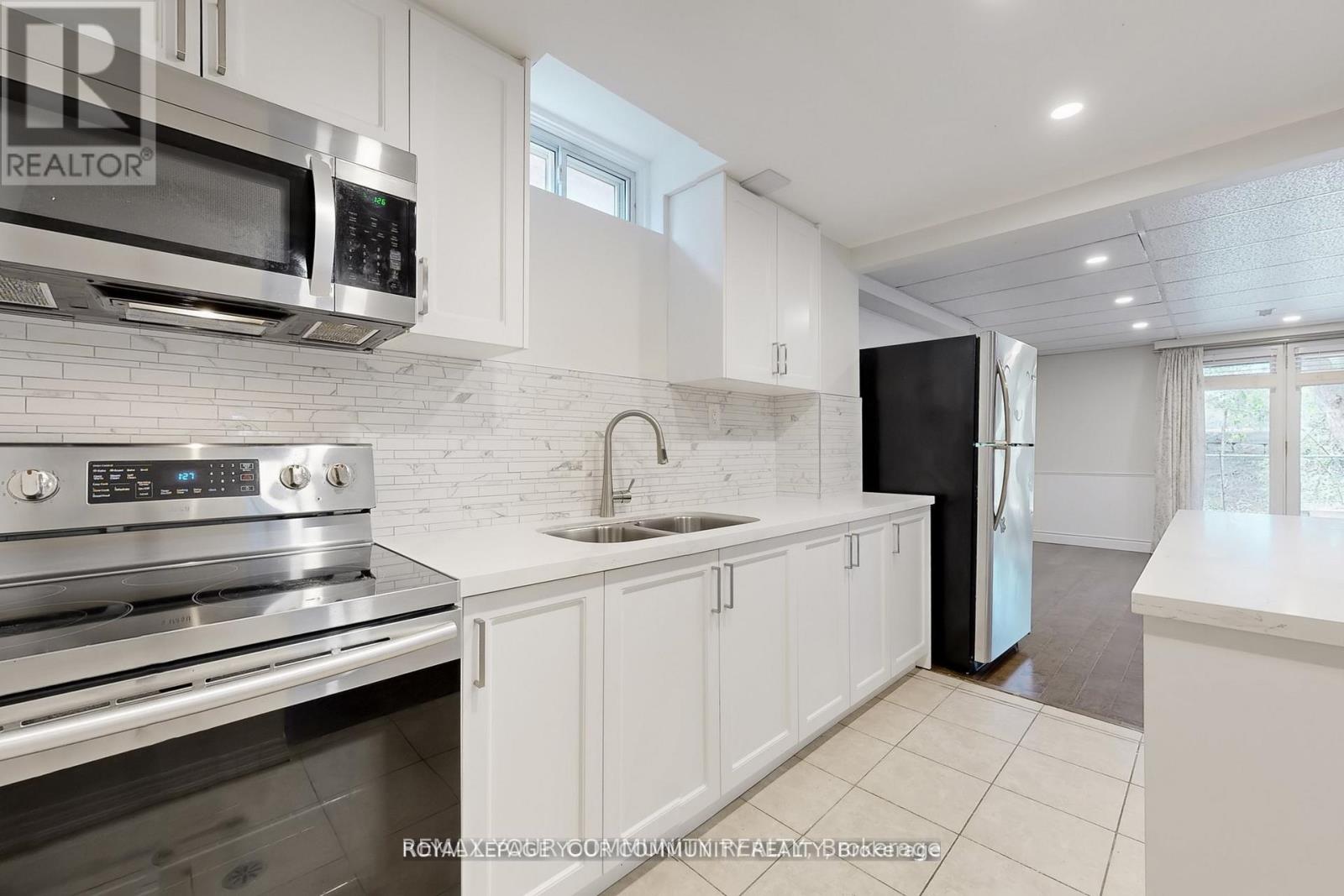 Lower - 52 Eleanor Circle, Richmond Hill, Ontario  L4C 6K7 - Photo 13 - N13177372