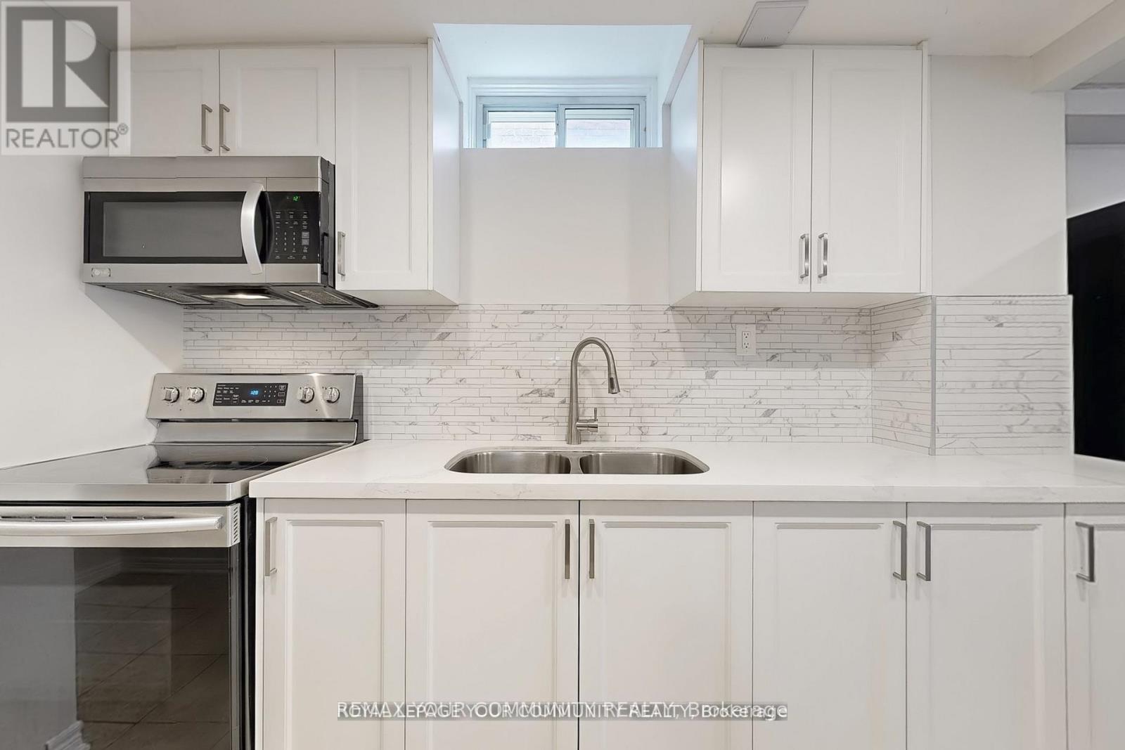 Lower - 52 Eleanor Circle, Richmond Hill, Ontario  L4C 6K7 - Photo 17 - N13177372