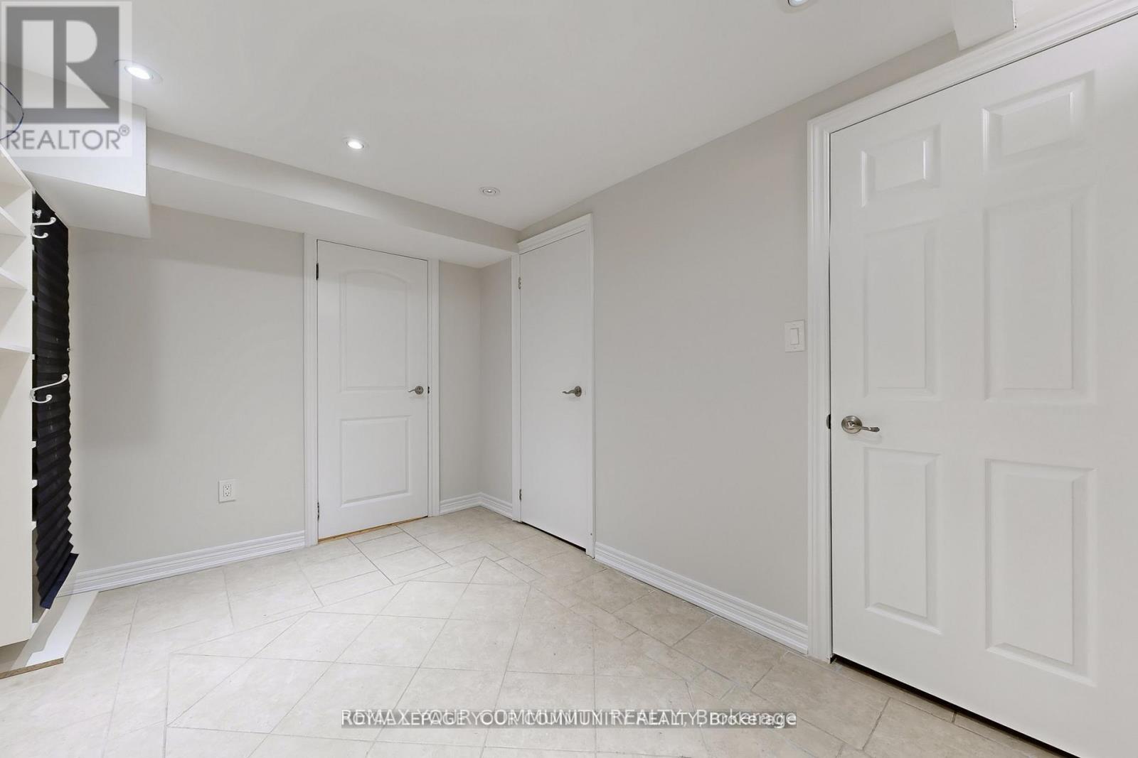 Lower - 52 Eleanor Circle, Richmond Hill, Ontario  L4C 6K7 - Photo 27 - N13177372