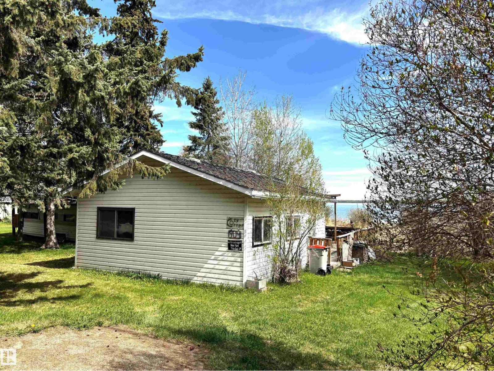 904 Lakeshore Dr., Buck Lake, Rural Wetaskiwin County, Alberta  T0C 0T0 - Photo 1 - E4490057